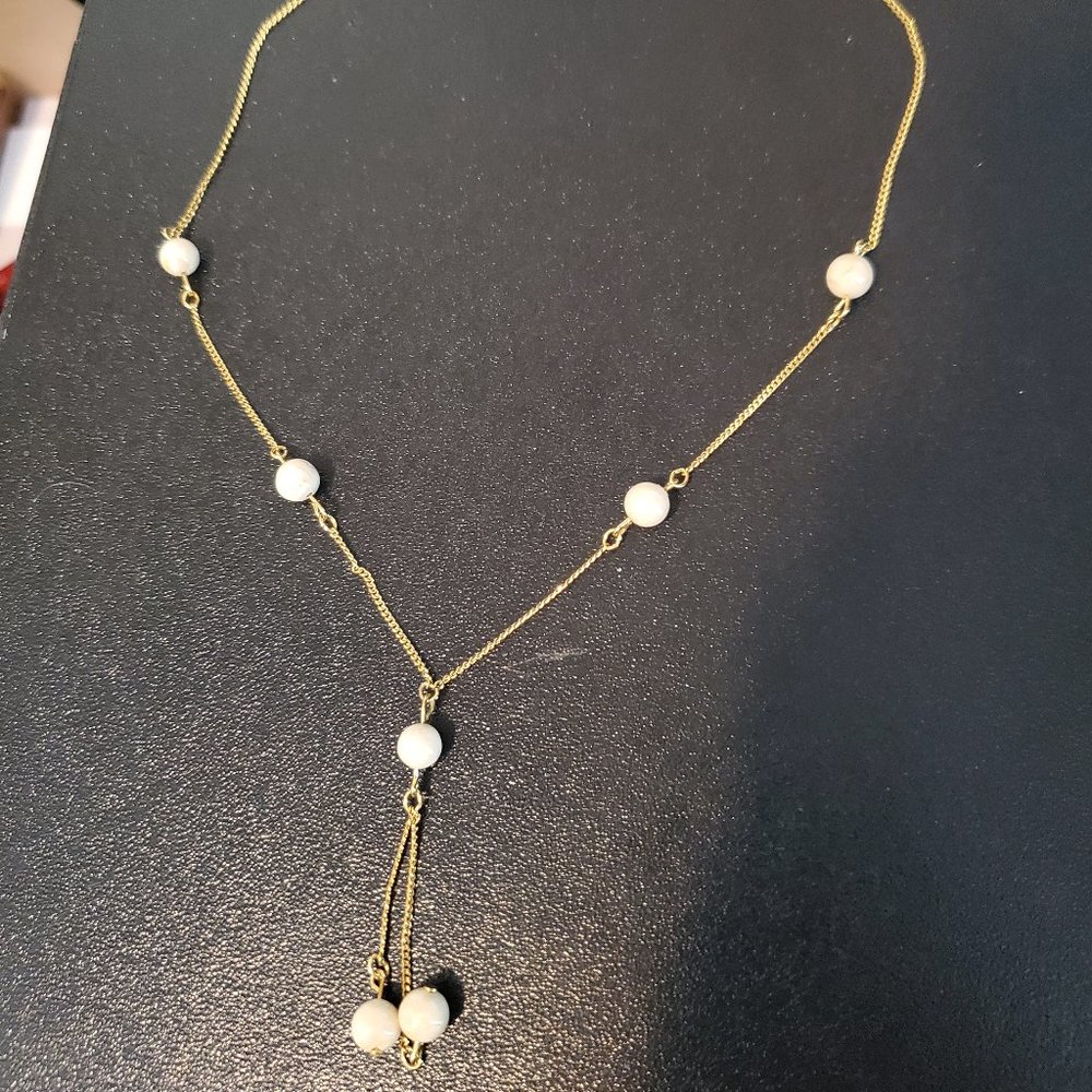 Gold Tone Fine Chain Necklace Off White Ceramic 16